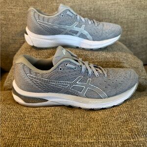 ASICS Gel Cumulus 22 Women's Gray Athletic Shoes Size 8